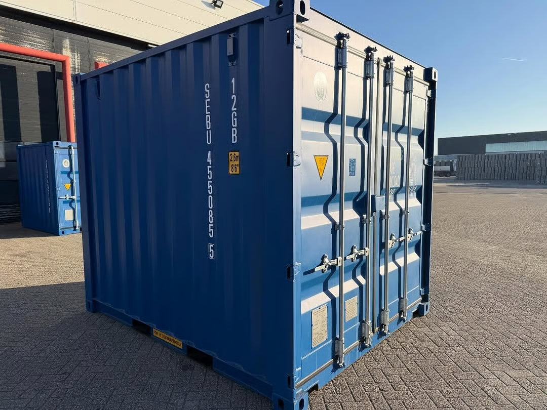 10ft Shipping Container / Compact storage & transport solution