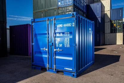 10ft Shipping Container / Durable steel storage solution