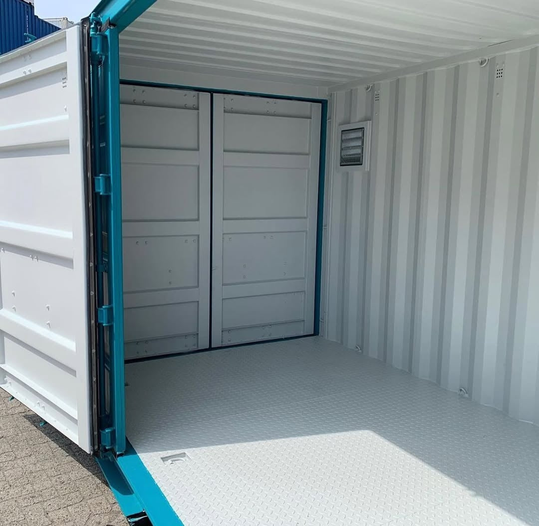20ft Shipping Container / Durable Steel Storage